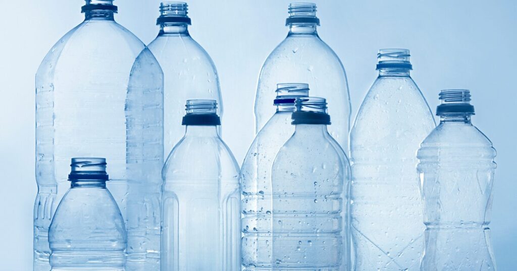 ラベルがずれない!ペットボトル容量別ラベルサイズ一覧と印刷時の注意点